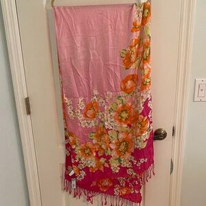 🦩Apt. 9 Pink and Orange Floral Scarf🦩